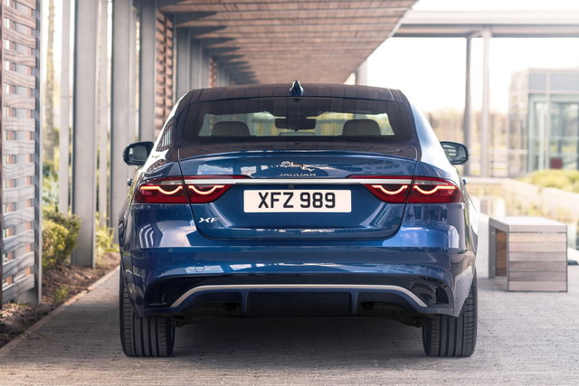 jaguar xf 2021 25