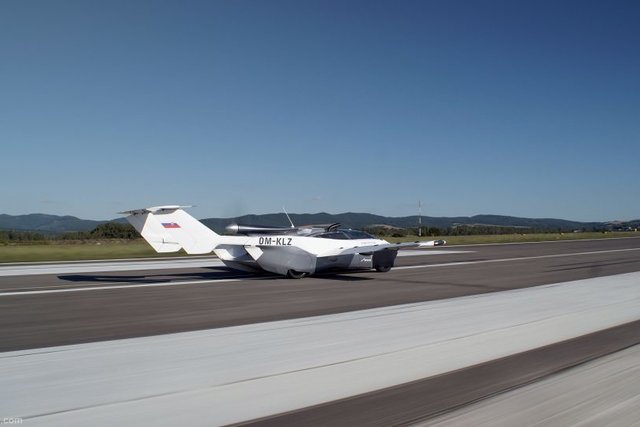 aircar auto volante 2020 11 06