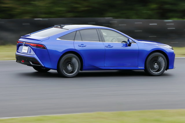 toyota mirai fuel cell idrogeno 2020 12 10