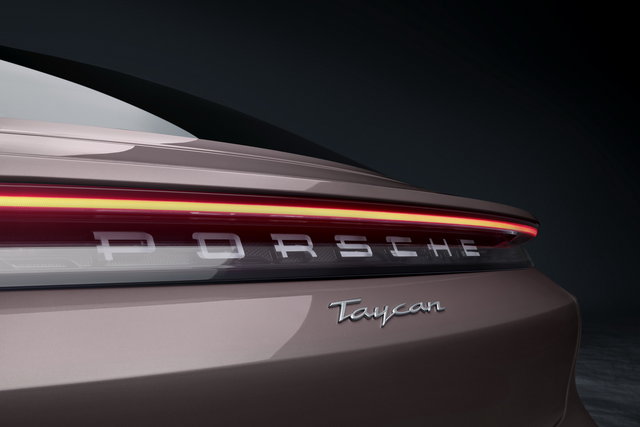 porsche taycan 2021 01 2