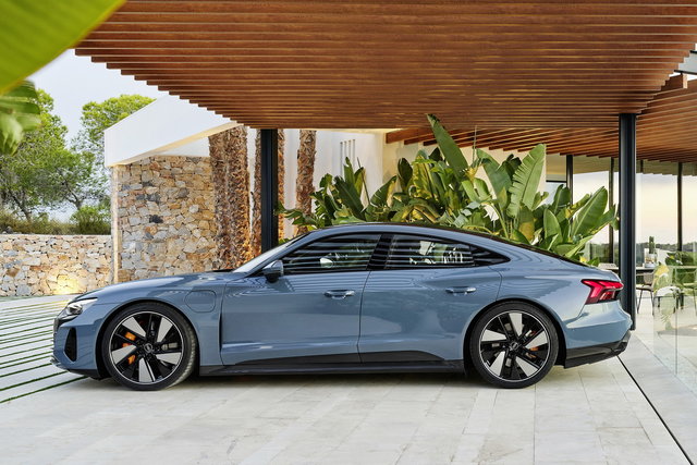 audi e tron gt 2021 02 altre 10