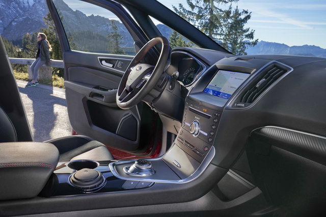 ford s max hybrid 2021 02 5