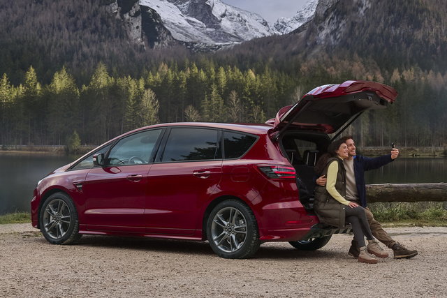 ford s max hybrid 2021 02 8