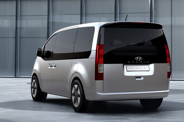 hyundai staria 2021 13