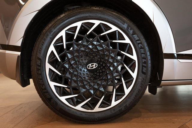 hyundai ioniq 5 2021 04 01