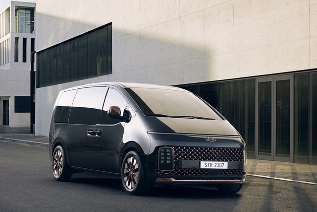 hyundai staria 2021 04 03
