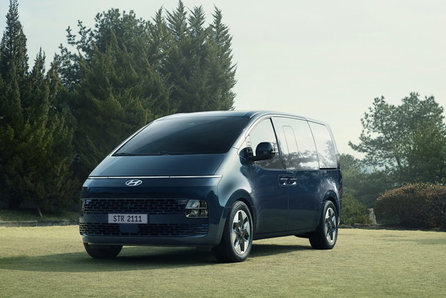 hyundai staria 2021 04 06