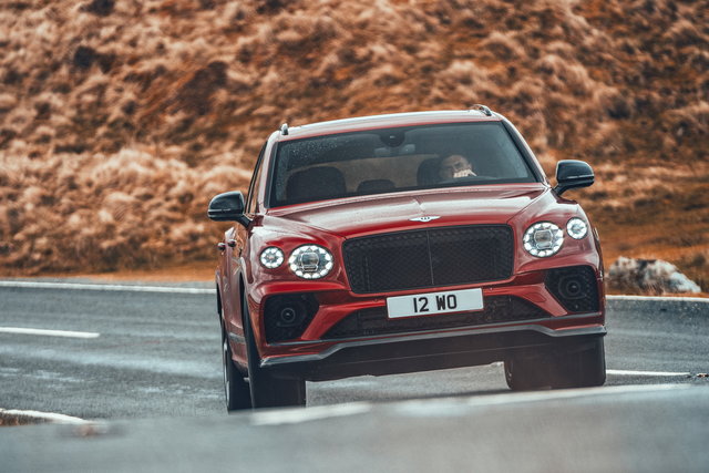 bentley bentayga s 2021 26