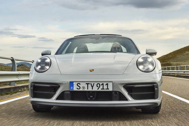 porsche 911 992 2021 02