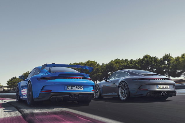 porsche 911 gt3 touring 2021