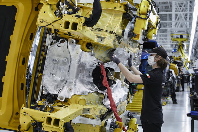 lamborghini urus produzione 07