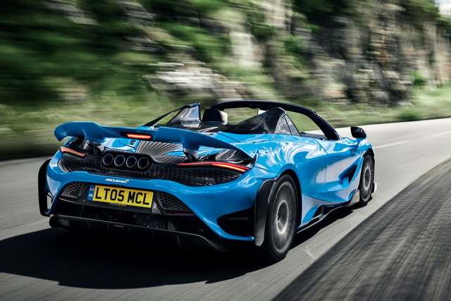 mclaren 765 lt spyder 2021 01