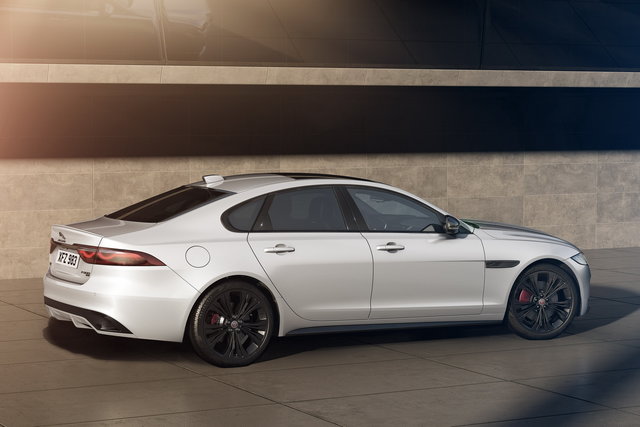 jaguar xf 2021 08 3