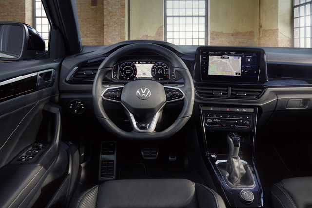 volkswagen to roc restyling 2022 11