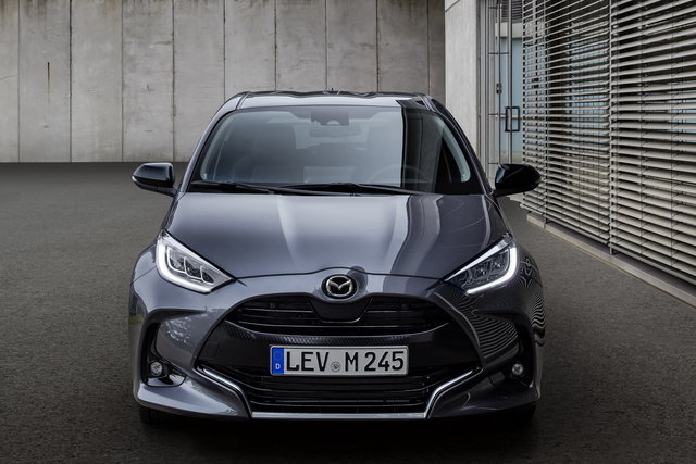 mazda 2 hybrid 2022 16
