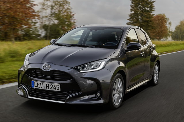 mazda 2 hybrid 2022 17