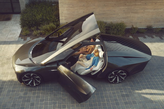 cadillac innerspace concept 2022 08