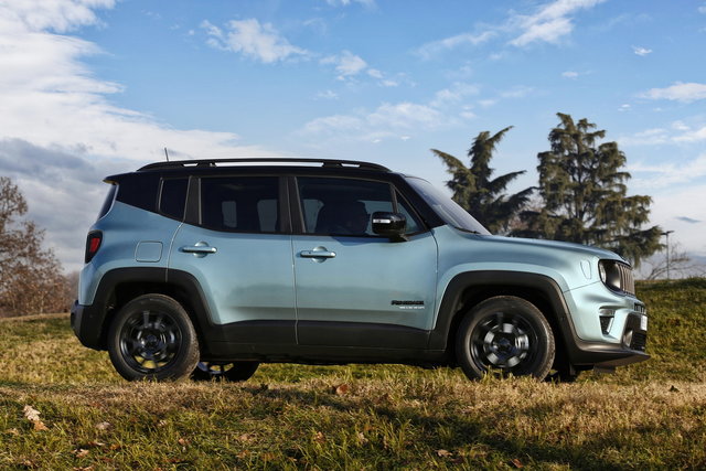 jeep  renegade compass e hybrid 06
