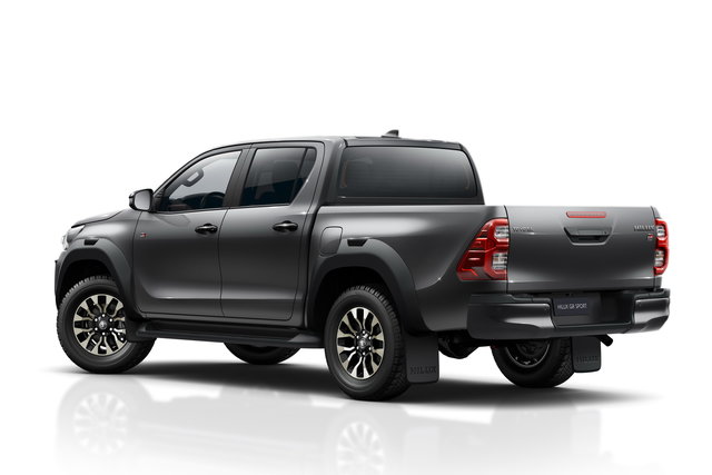 toyota hilux gr sport 2022 6