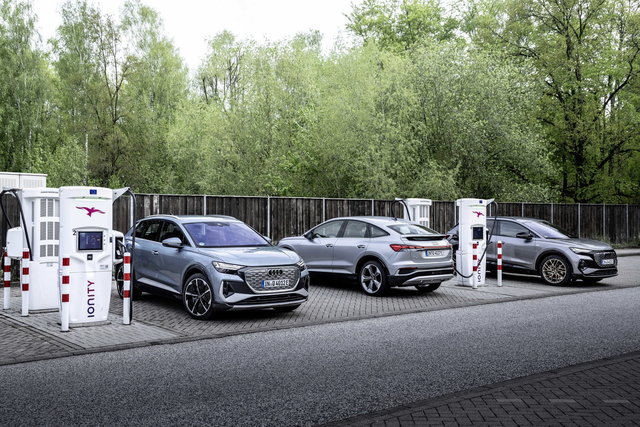 audi q4 etron ricarica