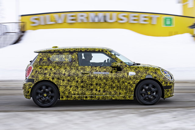mini 3 porte spy 2022 03 06