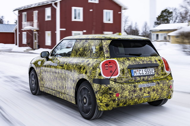 mini 3 porte spy 2022 03 07