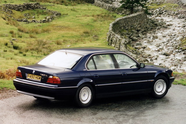 bmw serie 7 storia 11