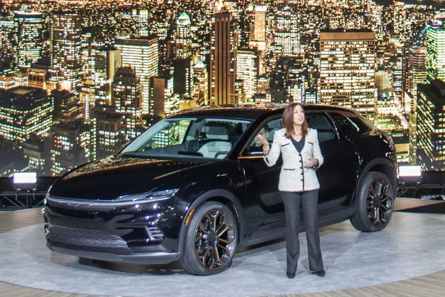 chrysler airflow 2022 04 01