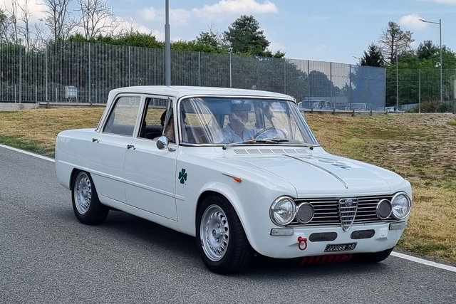 alfa romeo giulia 60 anni 2022 06