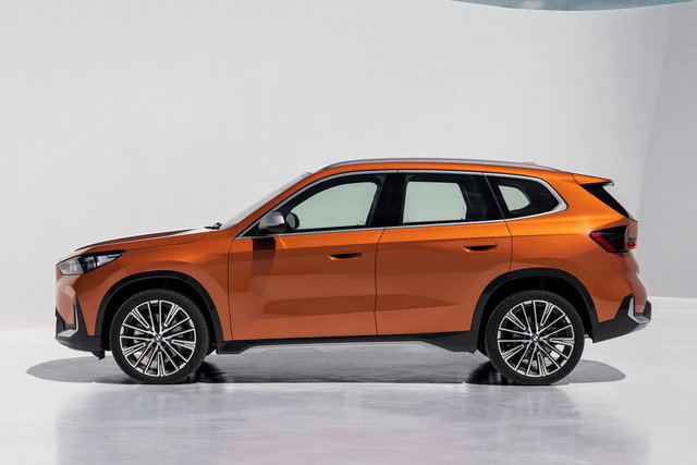 bmw x1 2022 06 01