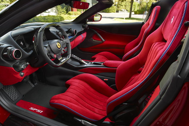 ferrari sp51 2022 6