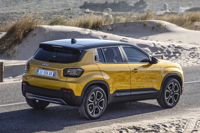 jeep avenger 2022 10 02