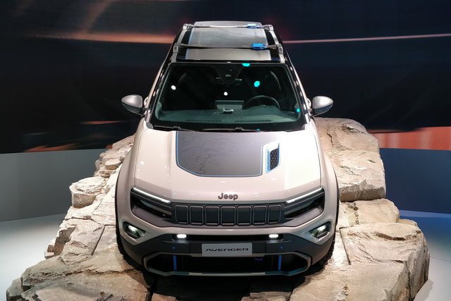 jeep avenger 4xe concept