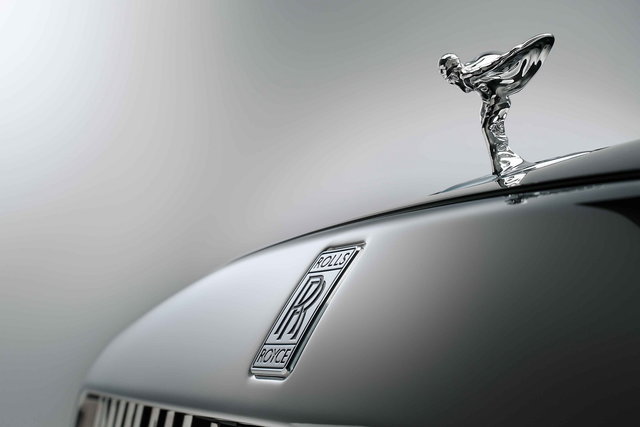 rolls royce spectre 2022 10 08