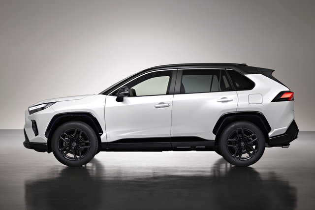 toyota rav4 gr sport 2023 06