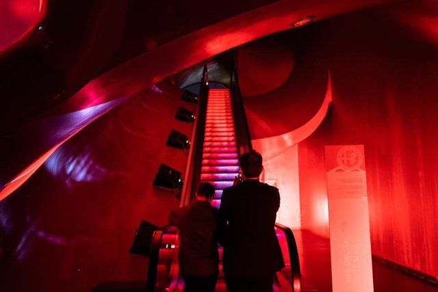 museo alfa romeo luci spente 02