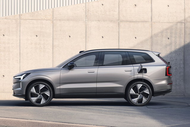 volvo ex90 2022 11 04