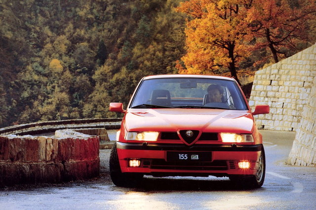 alfa romeo 155  02