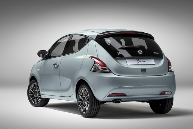 lancia ypsilon 2023 1