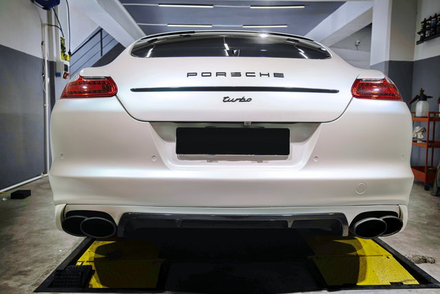 porschepanamera retro