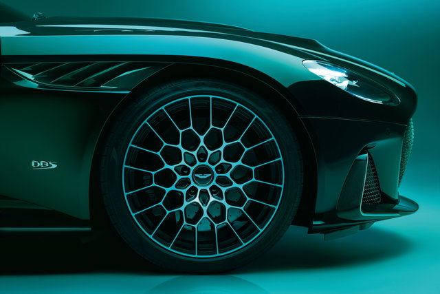 aston martin dbs 770 ultimate 08