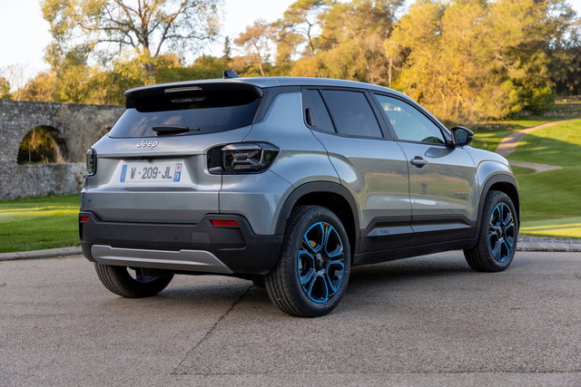 jeep avenger 2023 01 01
