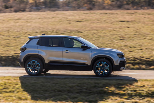 jeep avenger 2023 01 06