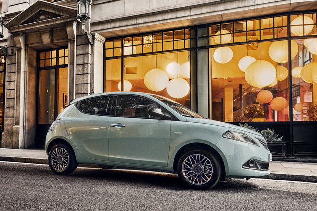 lancia ypsilon 2023 01 01