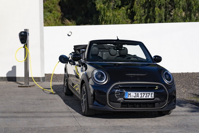mini cooper se cabrio 2023 02 09