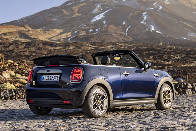 mini cooper se cabrio 2023 02 13