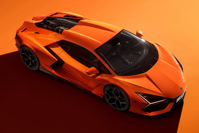 lamborghini revuelto 2023 11