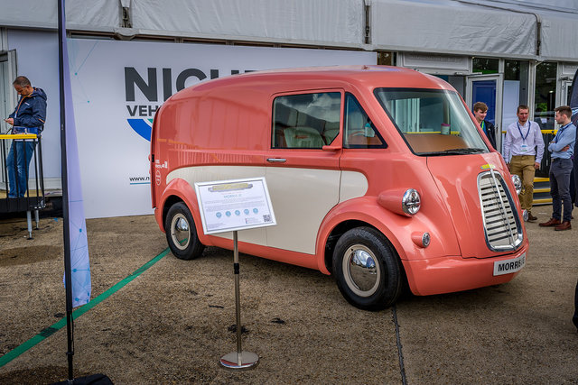 morris commercial je 7