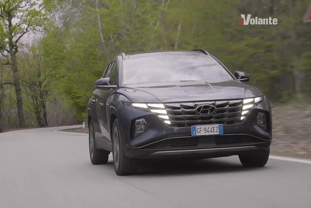 hyundai tucson video
