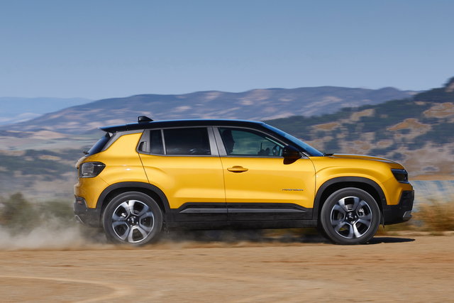 jeep avenger bev 2023 04 08